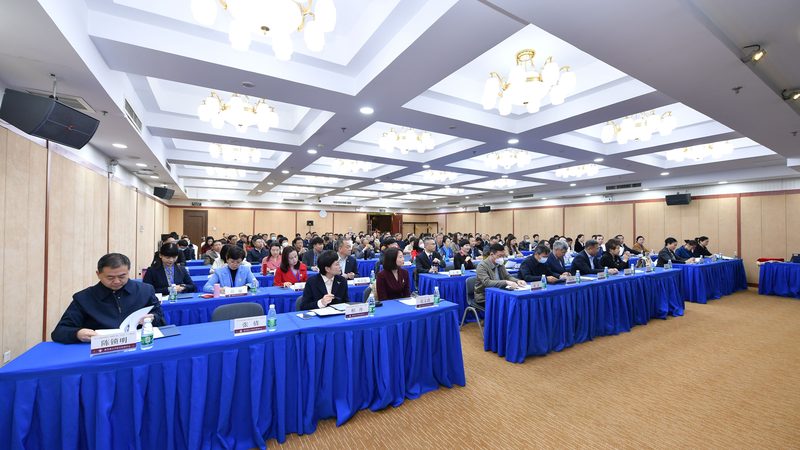 成人教育，教学方式大揭秘**